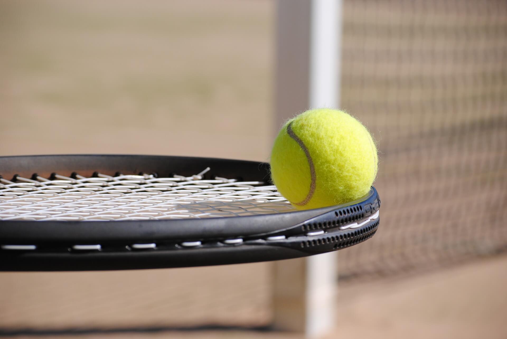 تطبيقات النانو تكنولوجي فى المجال الرياضي- كرة التنس