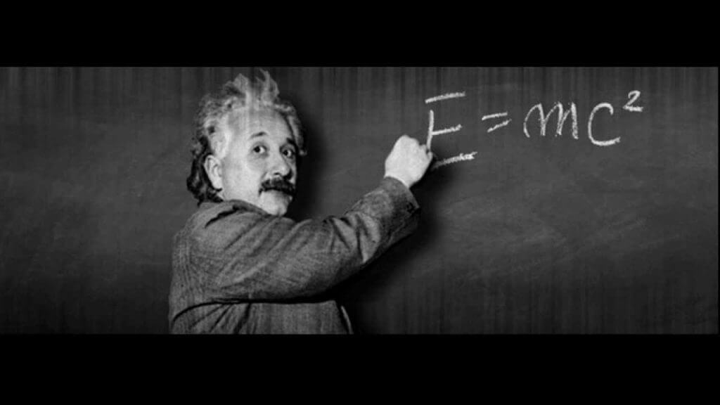 معادلة تكافؤ الكتلة والطاقة لاينشتين - منهم قوانين الفيزياء فى التاريخ