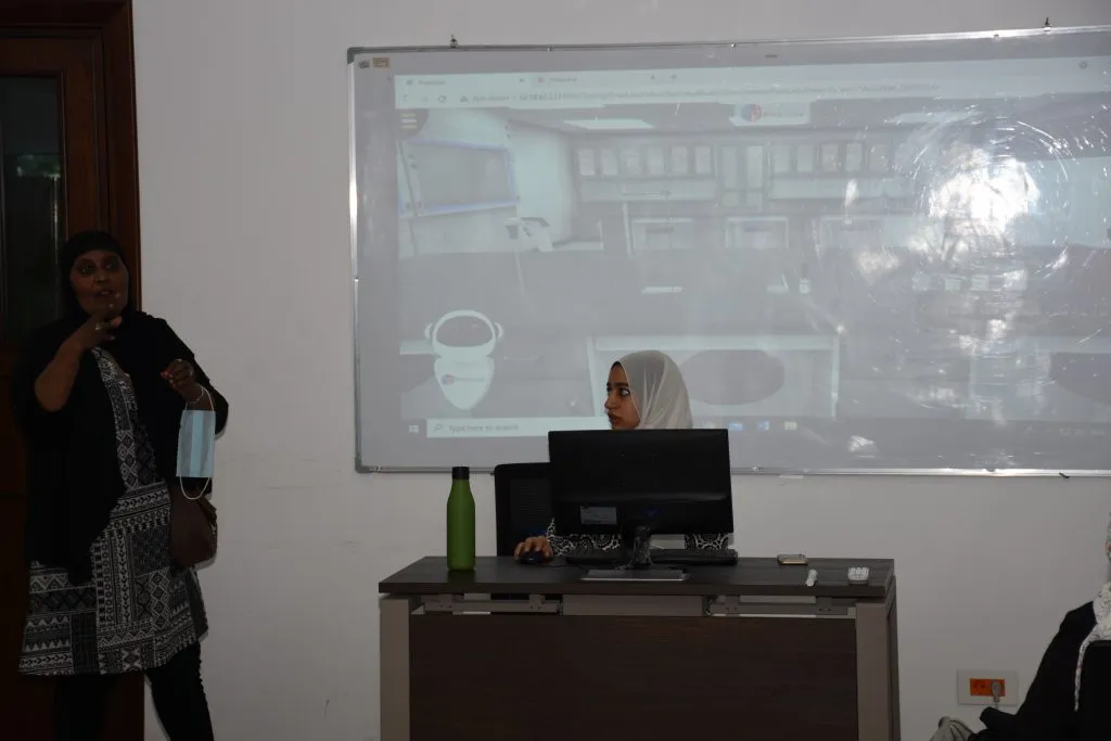 Praxilabs Organizes Event to Conduct a Hands-On Experience with High School Students with Hearing Disability